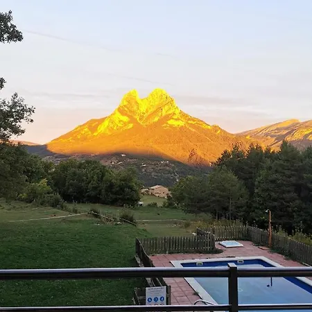 Pedraforca Гостевой дом Сальдес